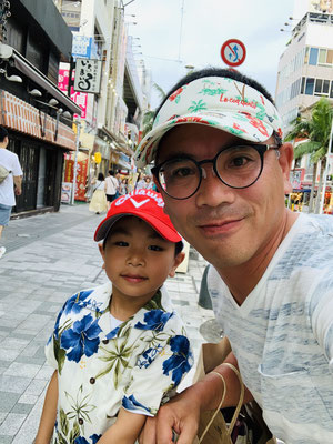 夏期休暇　家族旅行　沖縄　名刺の相談無料　チラシ印刷　カッティングシート　封筒印刷